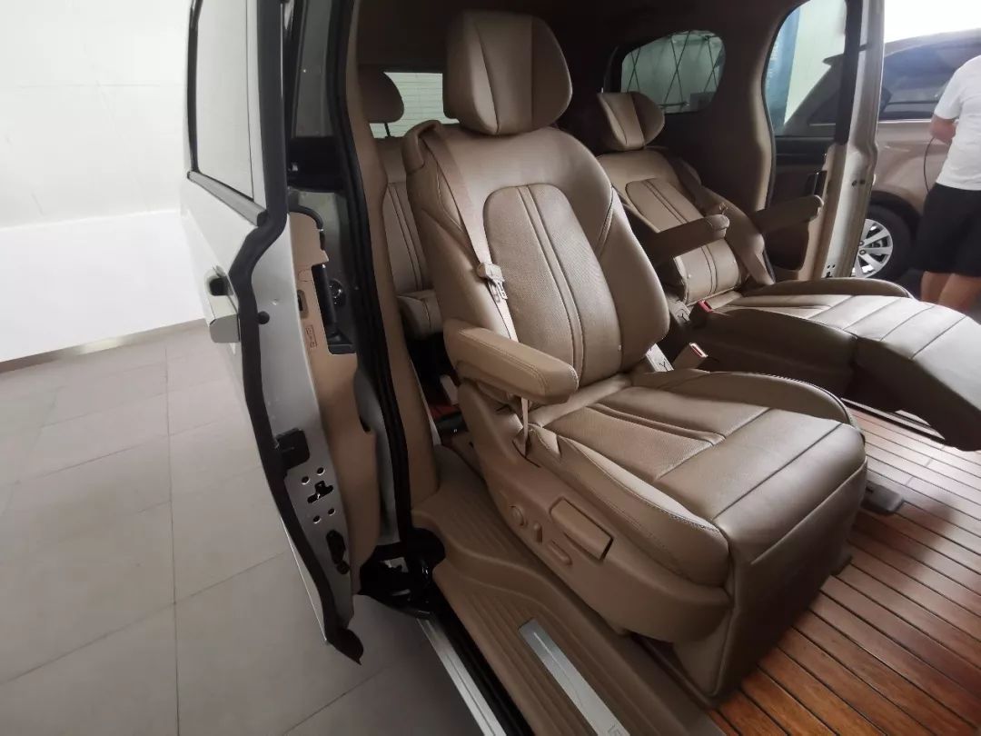 mpv别克gl8最值得购买车型,mpv市场王者别克gl8新品亮相