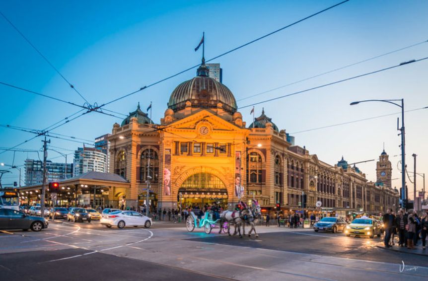 五大名场景逼疯留学生！我百万留学就为了给你代购当翻译？