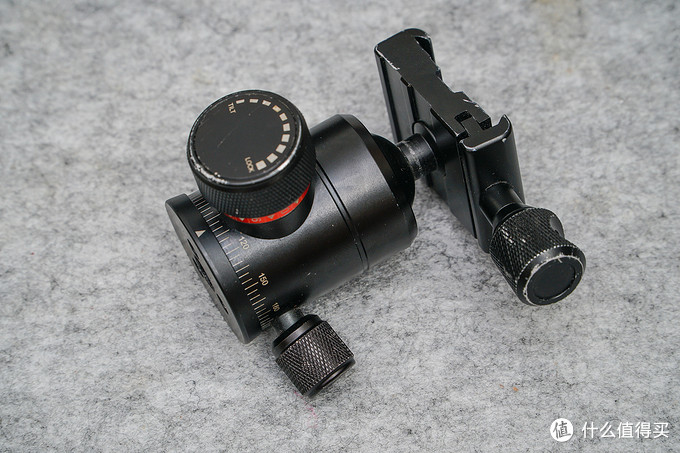 如何选择摄影独脚架,独脚架和三脚架怎么选