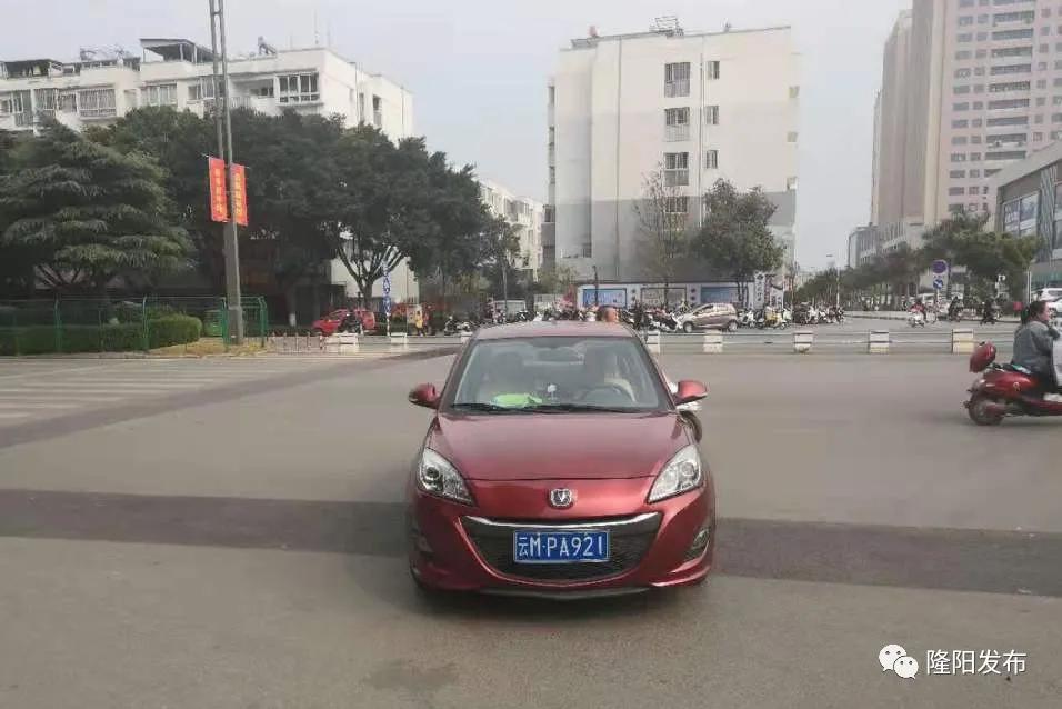 交警曝光乱停乱放车辆,曝光台车辆乱停乱放现象何时休