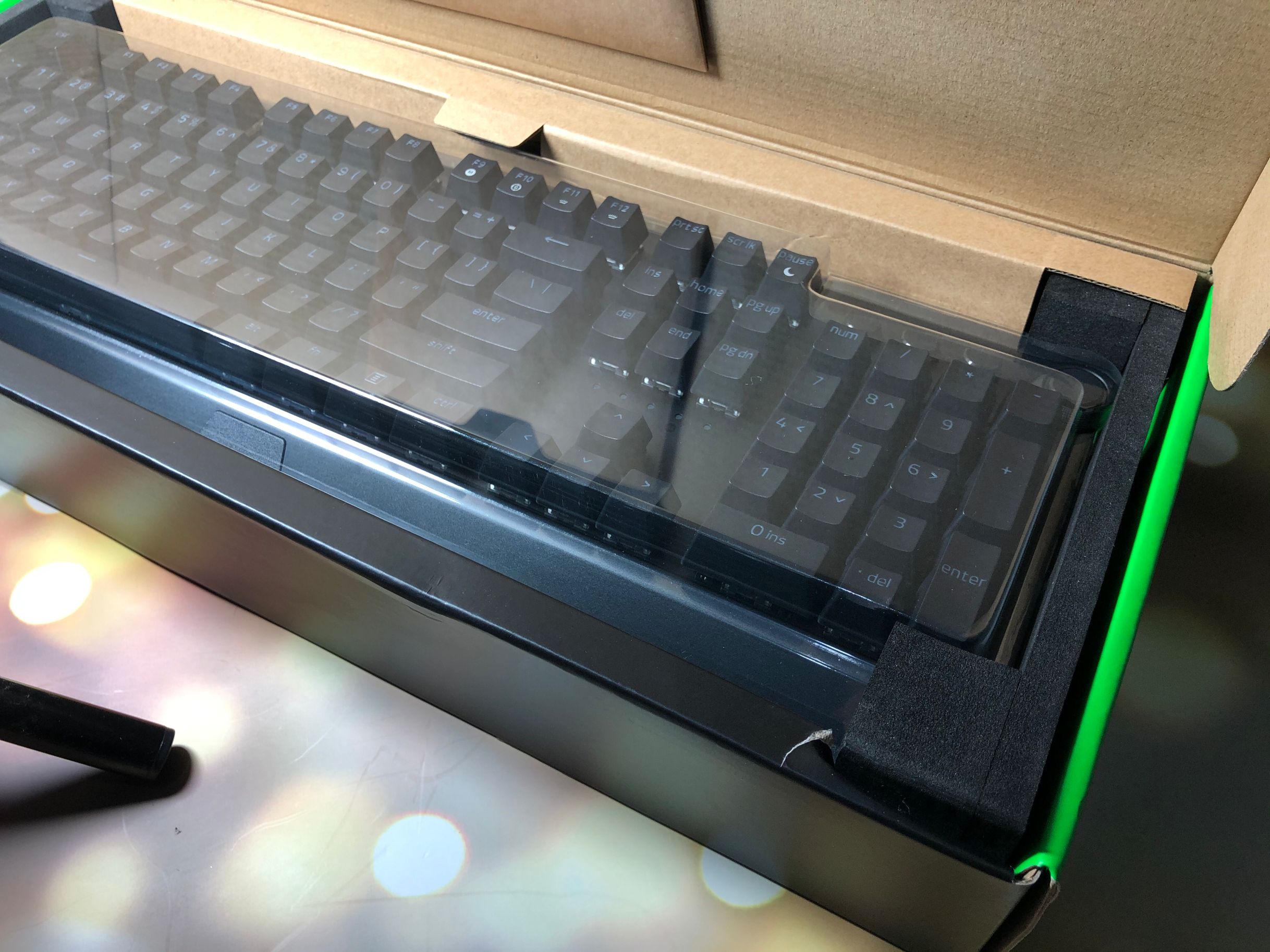 雷蛇黑寡妇v3键盘如何调节灵敏度,雷蛇黑寡妇游戏键盘测评