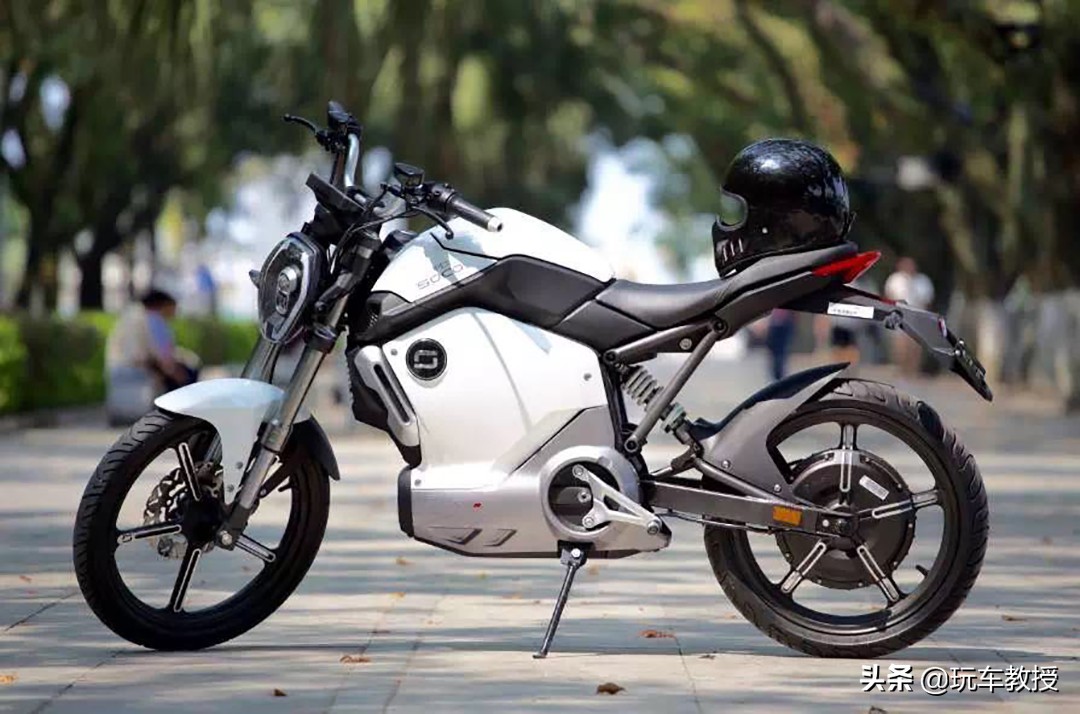 哈雷戴维森livewire电动摩托车,哈雷电动摩托车livewire价格