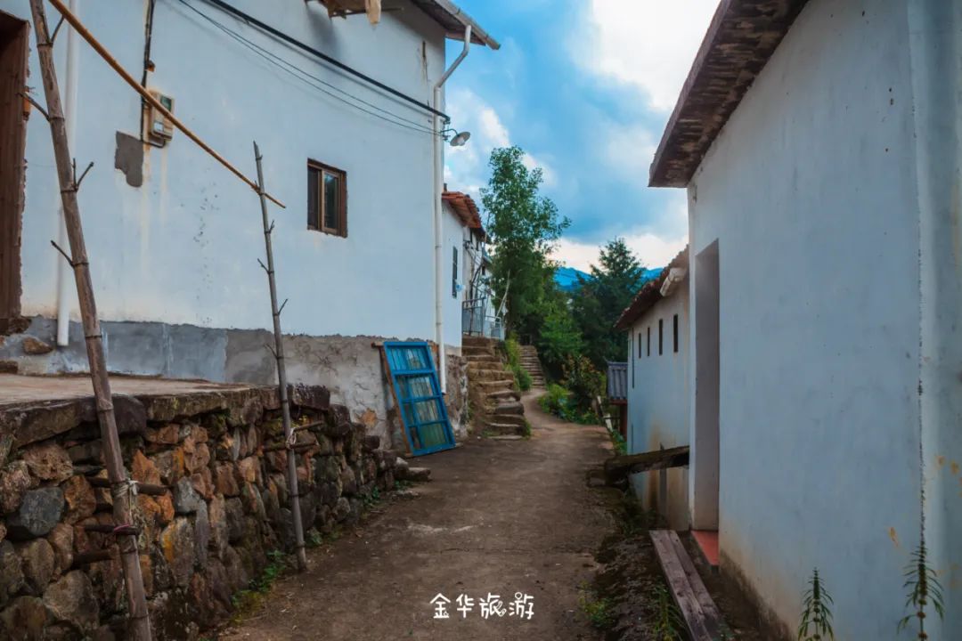 藏在崇山峻岭深处的世外桃源,藏在深山老林里的世外桃源