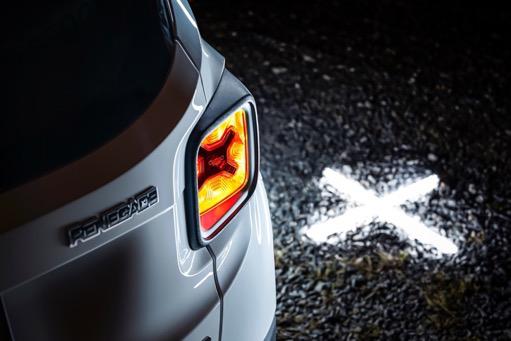 好看省油的吉普,呆萌外观亦可硬汉萌评jeep自由侠