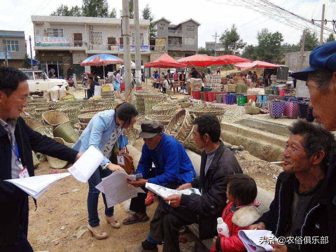 户口在娘家可以分到婆家的地吗,外嫁女在娘家分户无宅基地