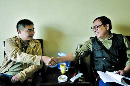 一群农村小伙打鼓,河南许昌农村农民打鼓