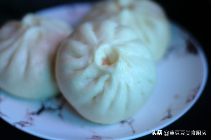 包子怎样做又松软又白又好吃,包子怎么包蒸出来才好看