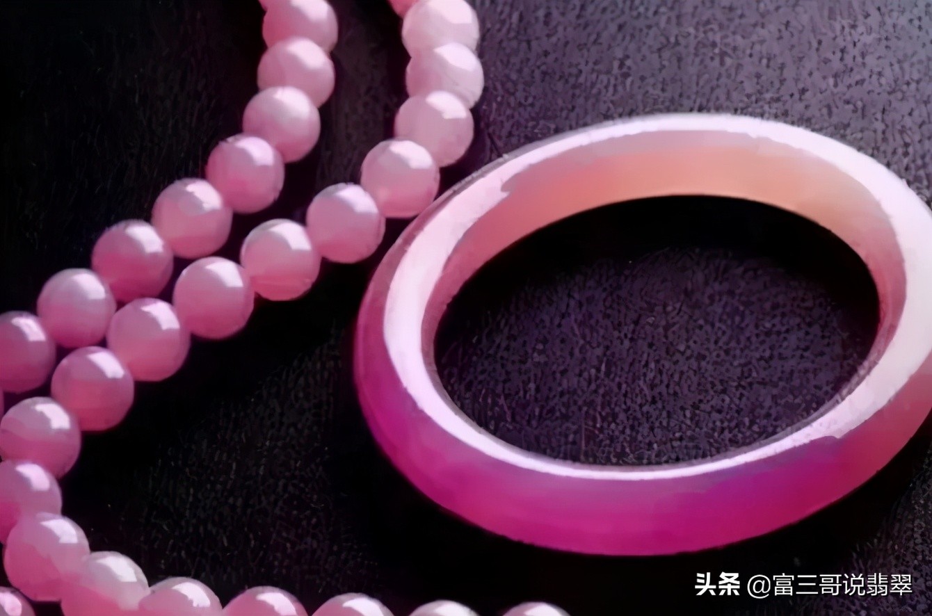 行家详解女人必不可少的紫色翡翠,分得清才能买得好