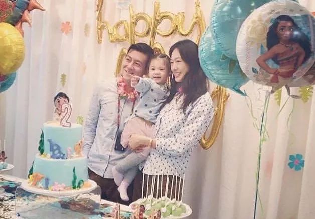 刘雯谈感情落泪,刘雯哭了的照片曝光