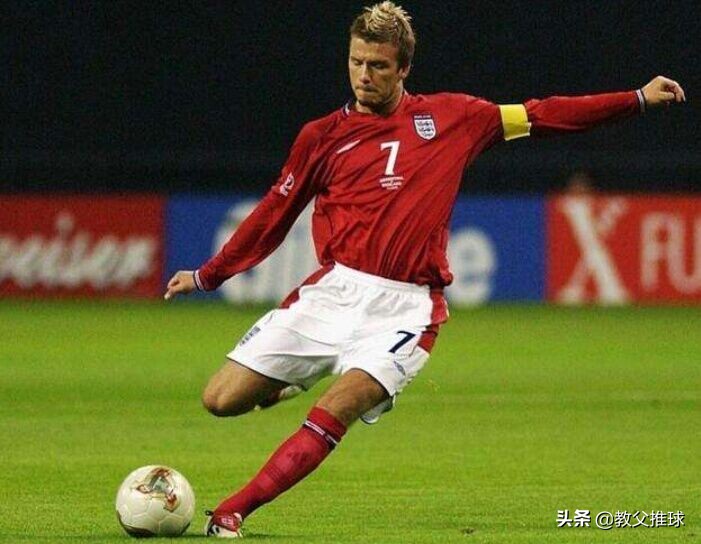 小罗埃托奥梅西赛前展示奖杯,埃托奥谈梅西连过五人