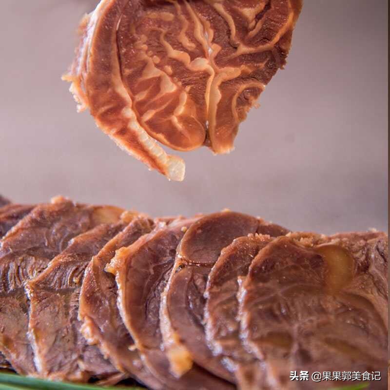 除了郑爽和薇娅卖爆的武汉鸭脖，湖北还有9种吃货不能错过的美食