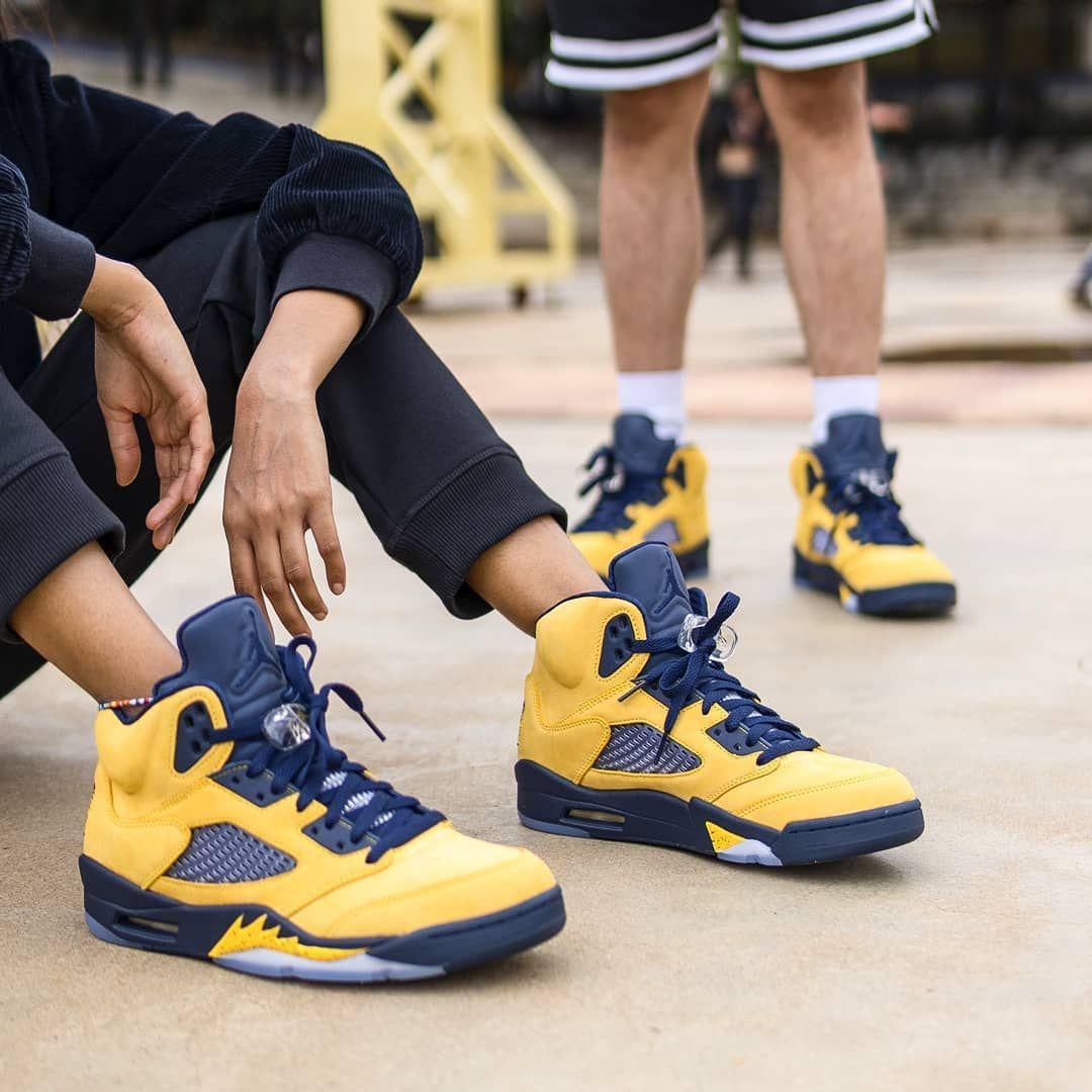 球鞋上脚精选集,每日精选球鞋上脚今天出门穿哪双