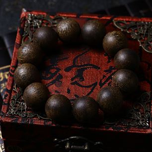 清朝三吨重龙床现世专家要求上交,清朝3吨龙床现状