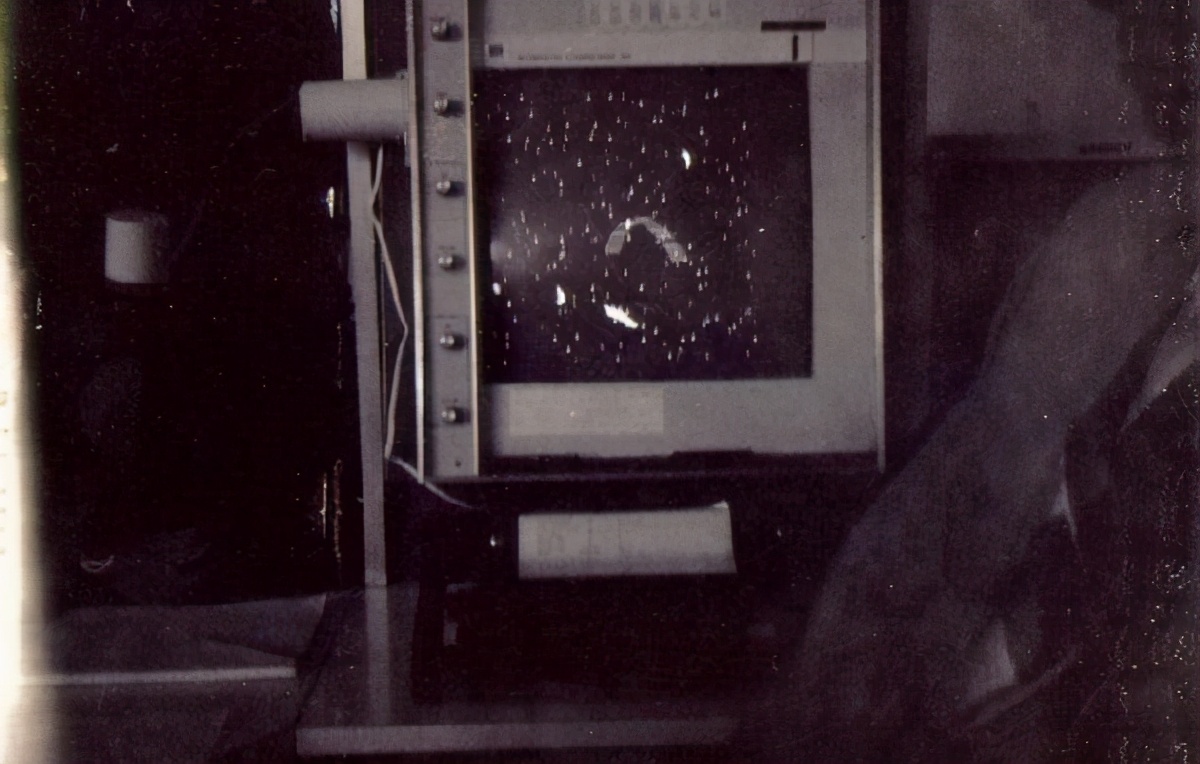 60年前，在重达1500斤的电脑上做游戏