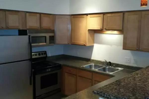 1000万美元在美国买房子,美国1000美元能租到什么样的房子