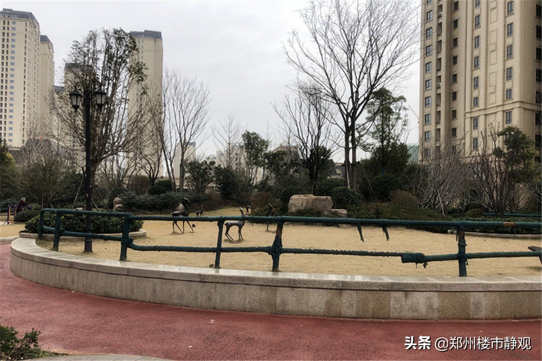 贾鲁河锦艺,贾鲁河边看融创龙府