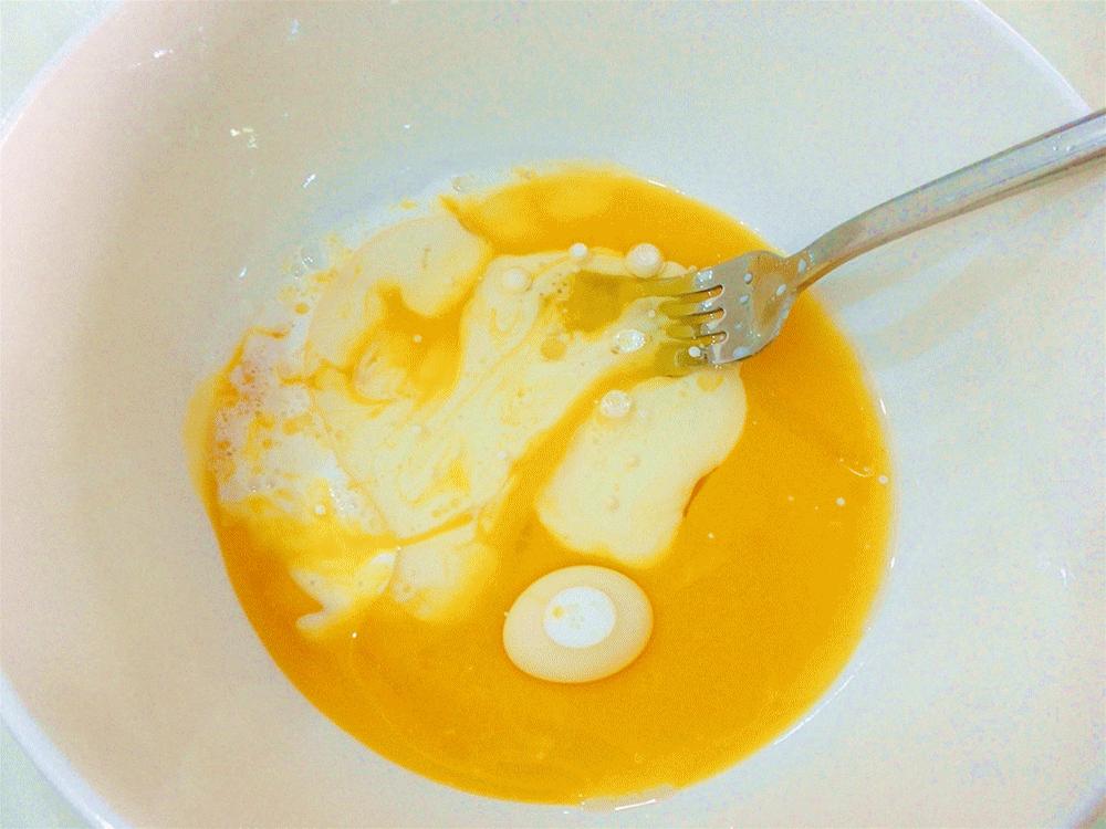 5分钟速成蛋糕用电饭锅做的,自己在家做简易蛋糕空气炸锅