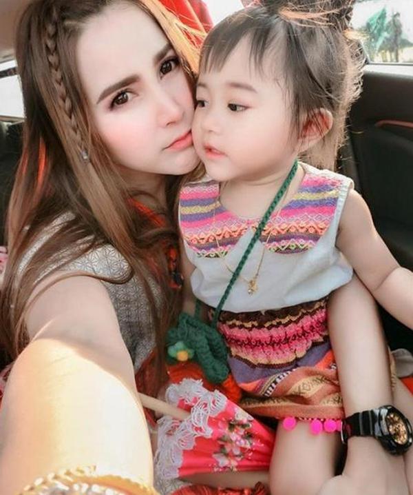 儿童怎么把睫毛养得又长又密,怎么样让孩子睫毛变得又长又浓密