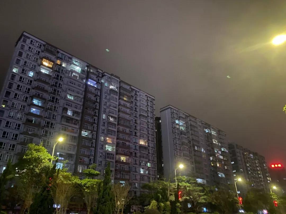 大亚湾夜景真实视频,大亚湾鬼城亮灯率