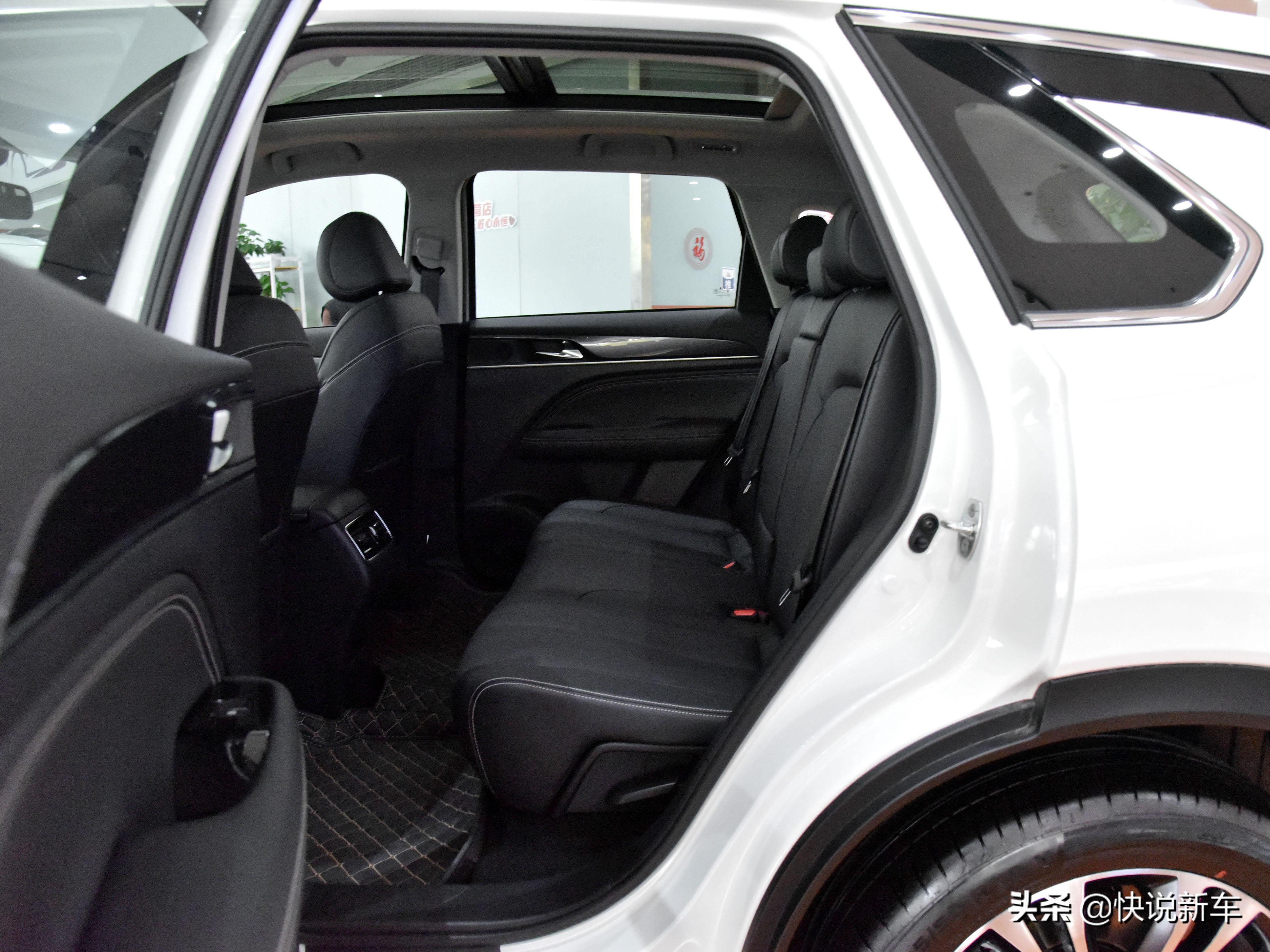 空间大油耗低高颜值15万内的suv,空间大性价比高的家用suv