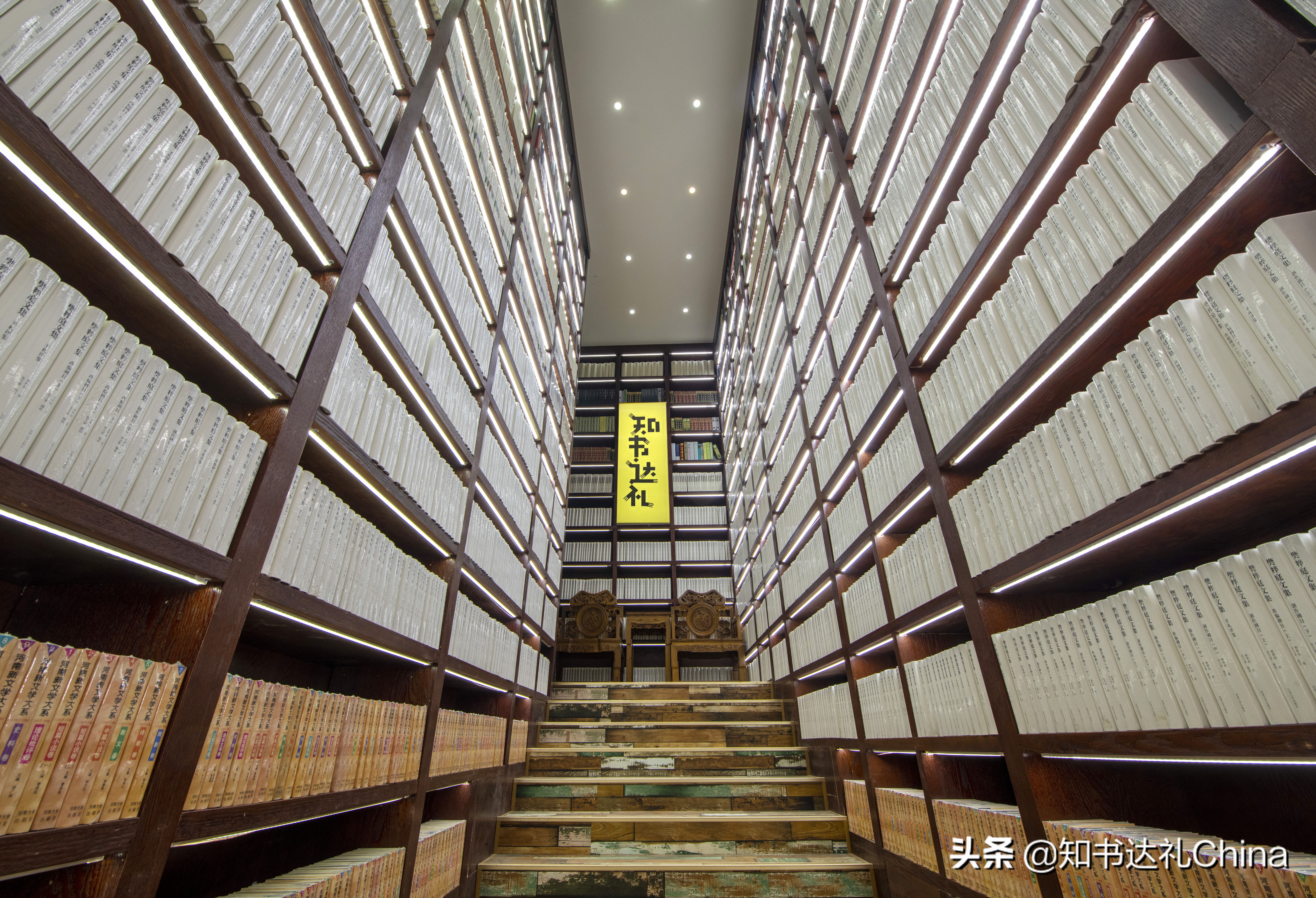 一家以“书”为载体的便利店,为何这么多人加盟?