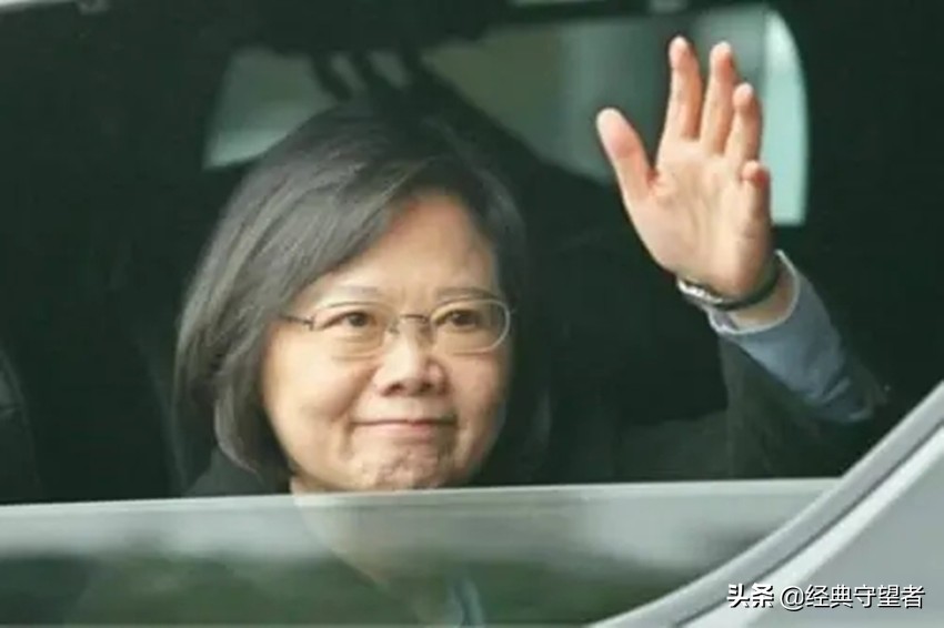 揭开台湾蔡英文侍卫队的黑历史，蔡英文想逃跑时这些人靠得住吗？