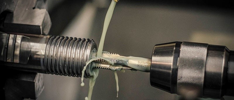 丝锥断了半截在孔里怎么取出,攻丝断丝锥的原因和解决方法