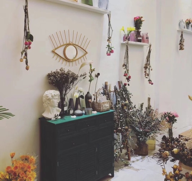 开花店如何在抖音上赚钱,开一个花店可以赚钱吗