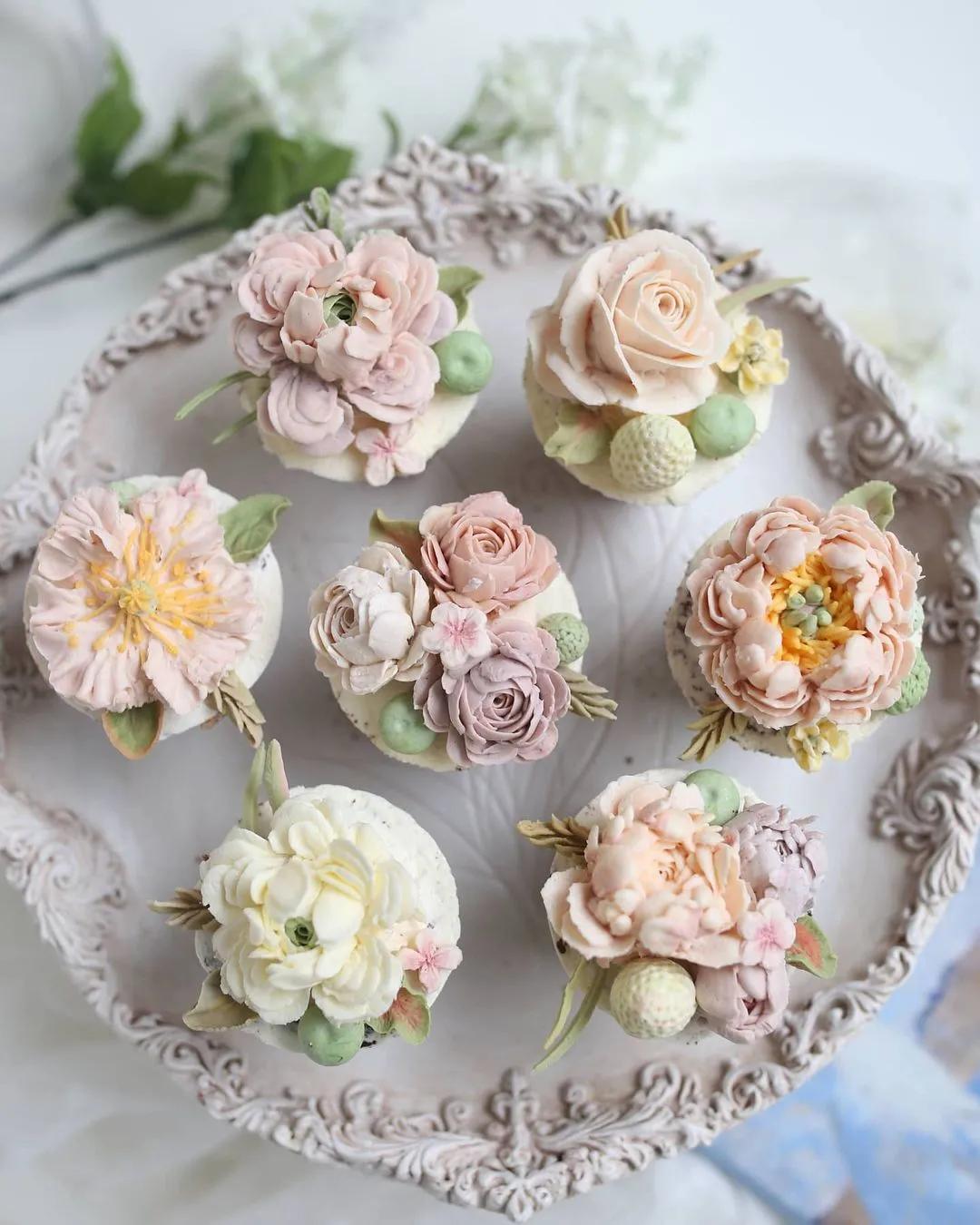 六种不同口味母亲节蛋糕,哈尔滨母亲节蛋糕款式最新图片