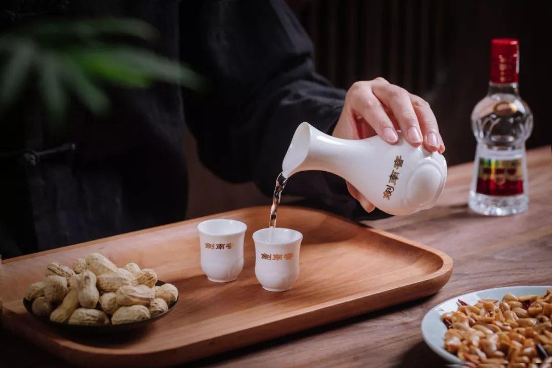 剑南春中国名酒排名第几,剑南春哪年评为中国名酒