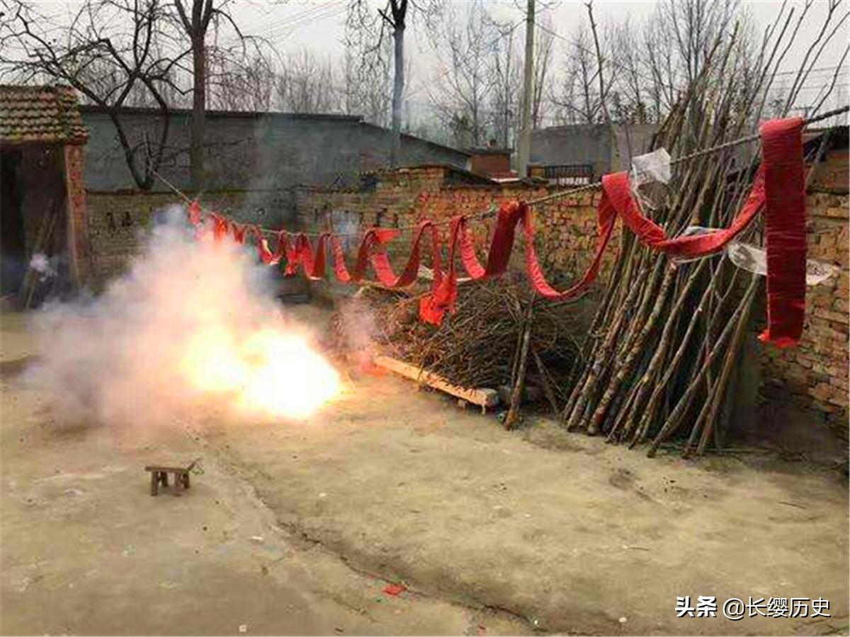 俗语：马上铜铃破，亲戚无半个，啥意思？老祖宗看透了生活