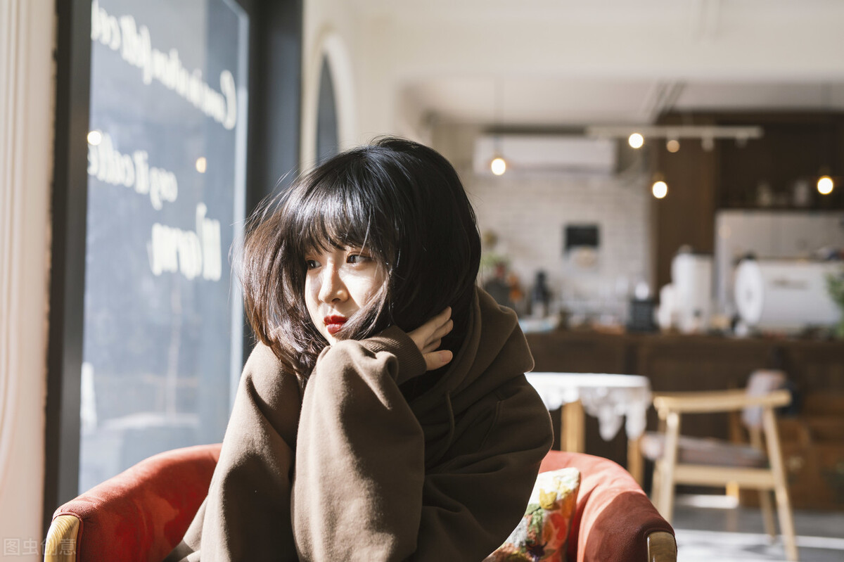 你只有90斤，但你的脸却把你放大了2倍，让你成为一个小胖墩