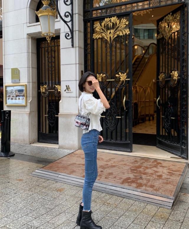 寮犱簣鏇︾孩鑹茶繛琛ｈ鎼厤,寮犱簣鏇﹀悐甯﹁绌挎惌鏃ュ父