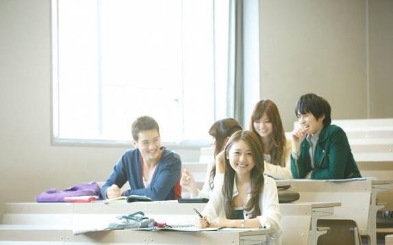 大学新生的自我介绍该怎么讲,大一新生自我介绍要避开哪些雷区