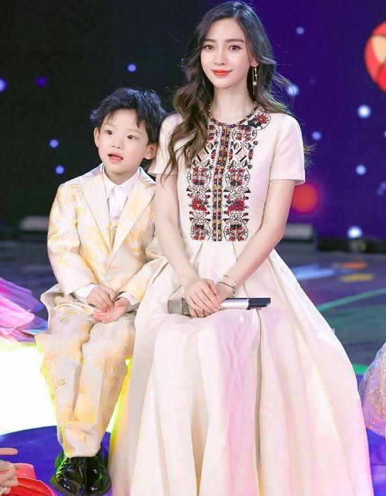 baby腰围比头围小,baby腰围范围