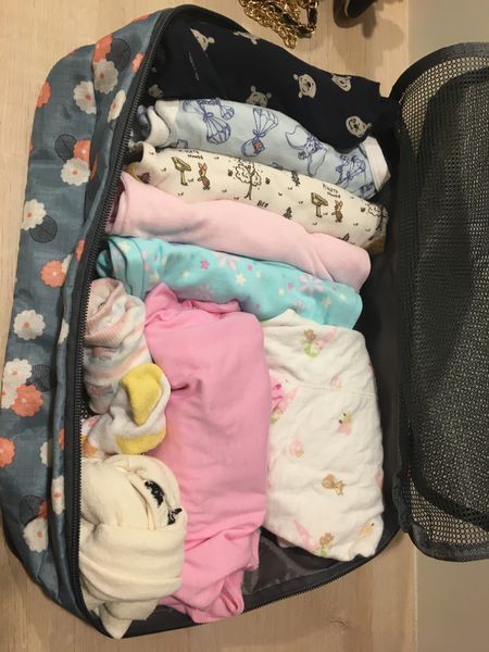 带娃出去旅游行李怎么办,带孩子回家应该要带什么行李