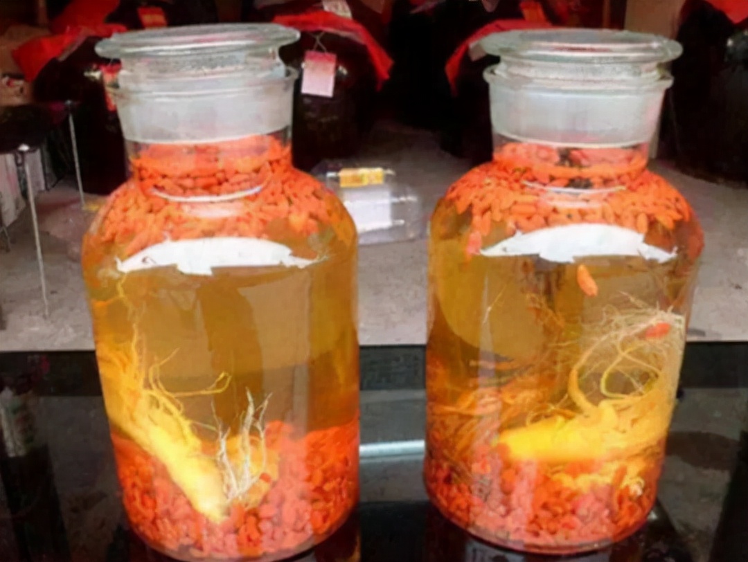 痛风的食疗与用药,痛风的治疗药物和饮食注意