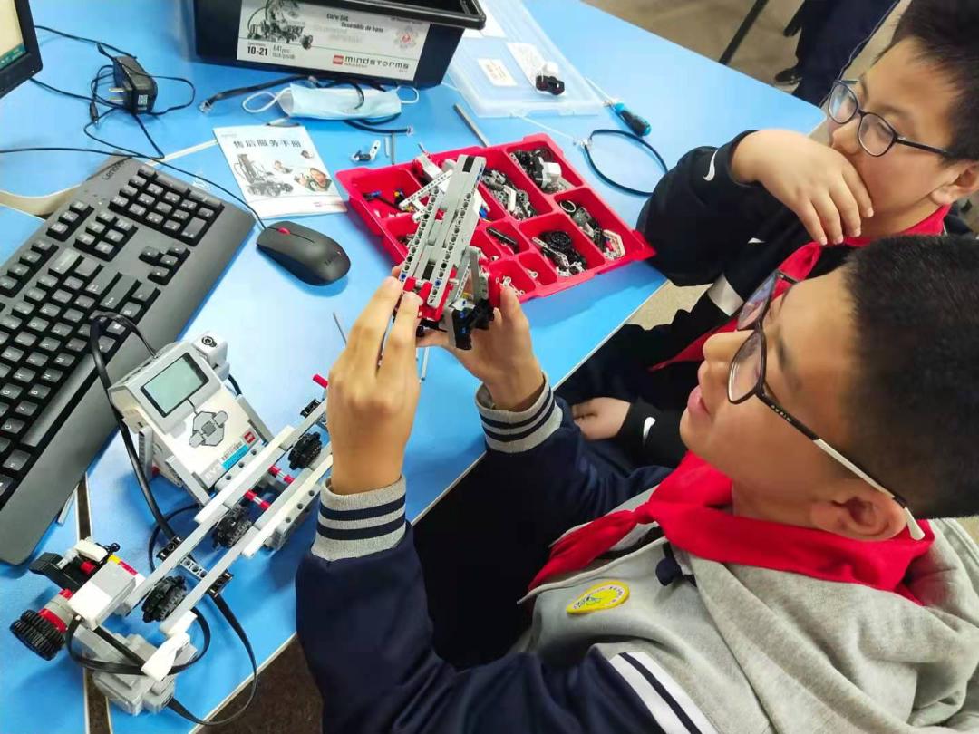 崂山八中研学,崂山八中2017