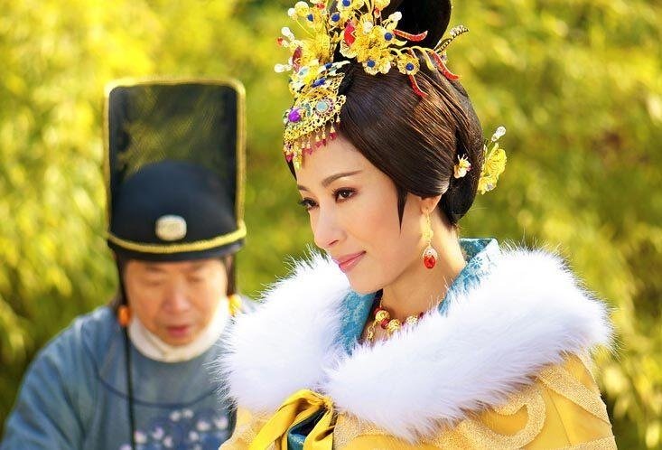 谁说皇恩难持久?因为恋母情结,他的恩宠只给了一个女人