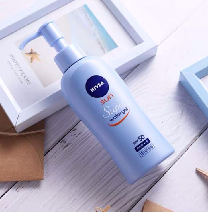 防晒买贵的真的不如买对的！这4款百元以下防晒霜，清爽不油腻