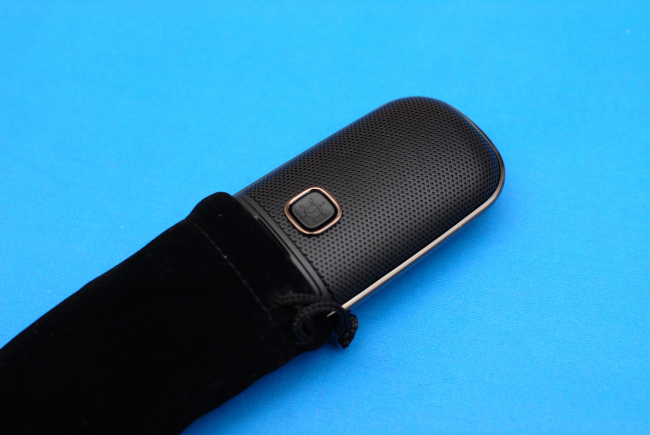 光由声动，开启炫酷的K歌新模式——发条植物园LED声动麦克风