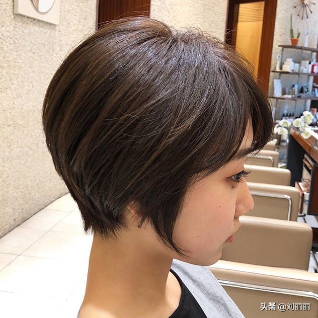 推荐几款好看的时尚短发,一款适合你的精致短发