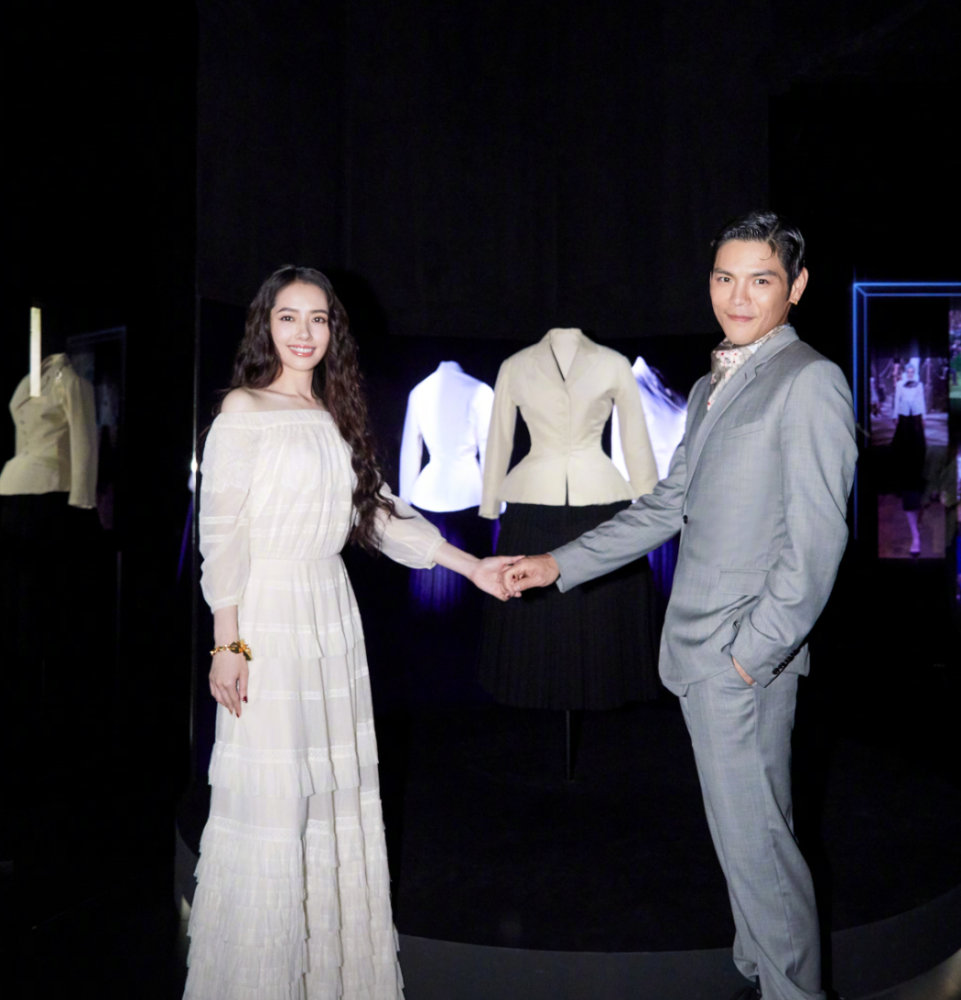 向佐郭碧婷为何高调秀恩爱,向佐郭碧婷被评为高颜值情侣