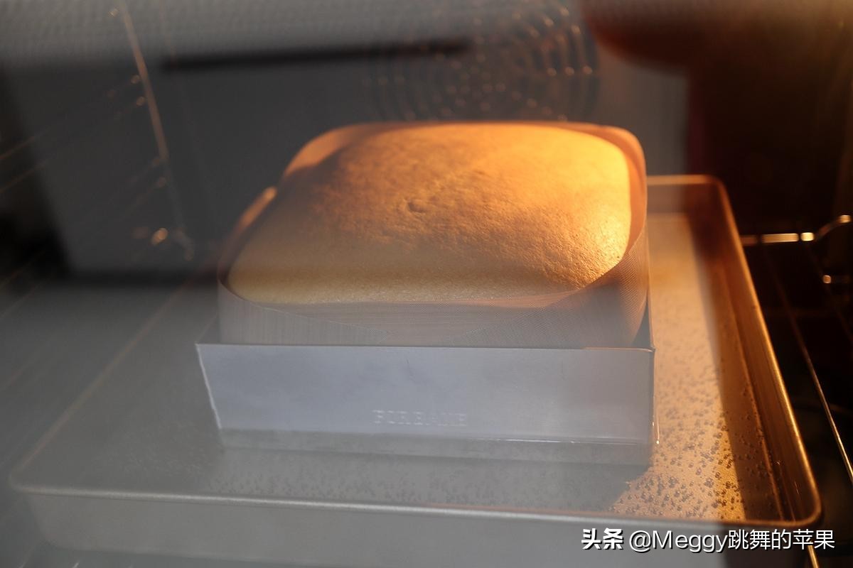 古早蛋糕和戚风蛋糕蛋白打发区别,蛋白打发到什么程度蛋糕才会柔软