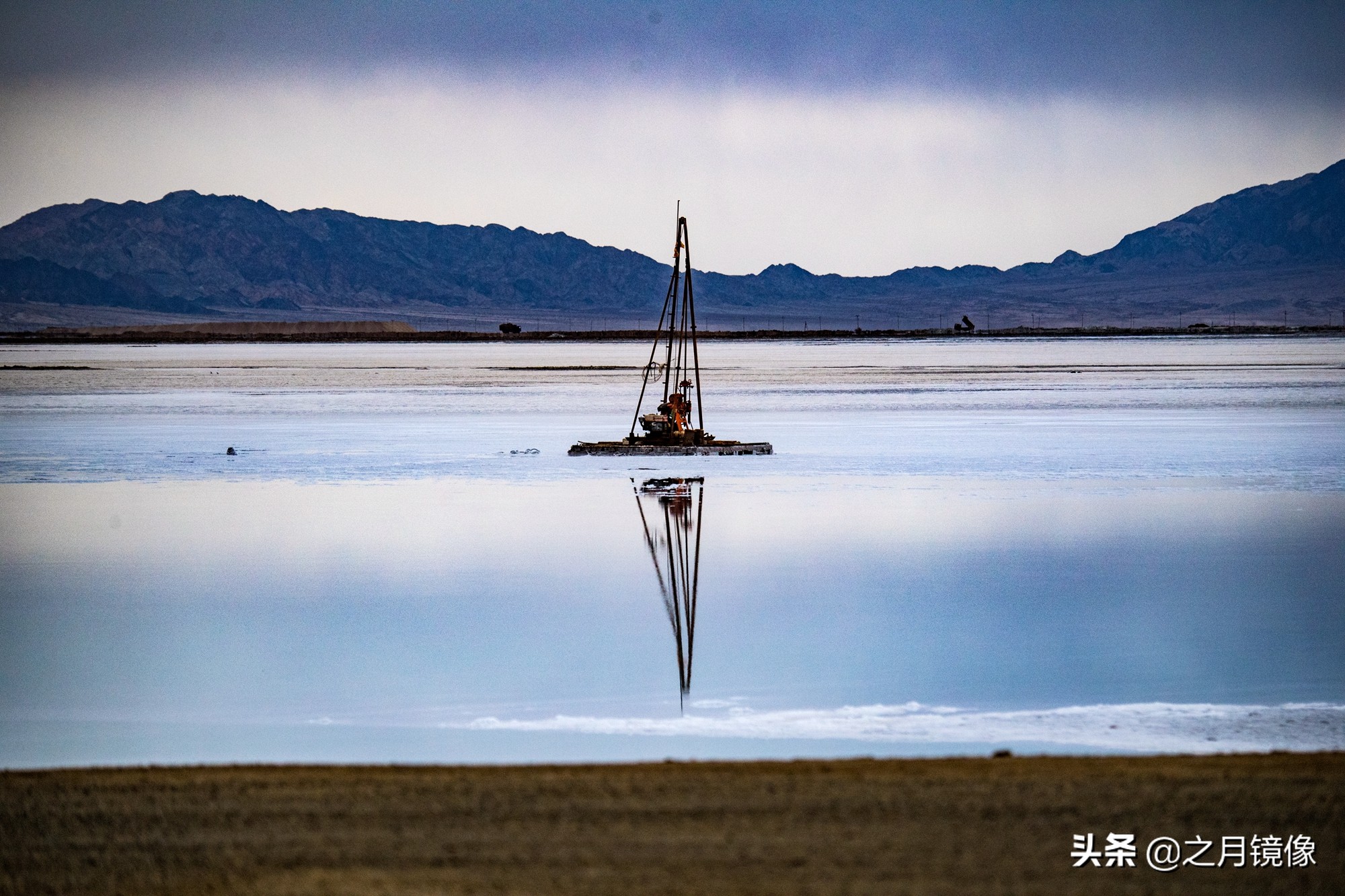 大柴达木湖和大柴旦翡翠湖,大柴旦翡翠湖在柴达木盆地