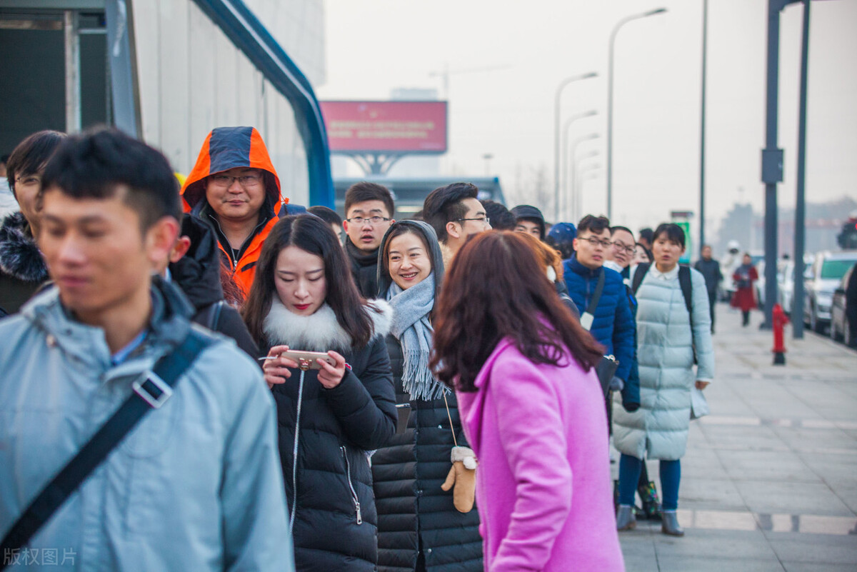 低保户不交社保有什么后果,试用期不交社保有什么后果