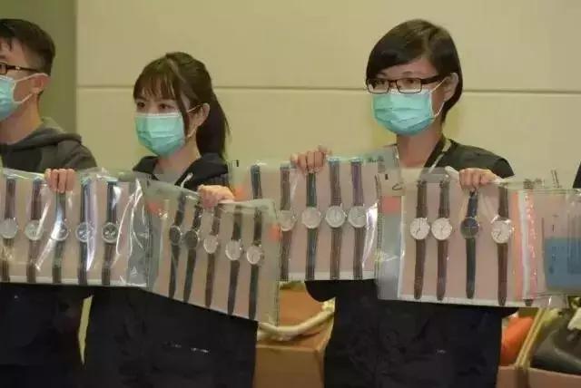 香港查获高仿化妆品,香港海关假化妆品