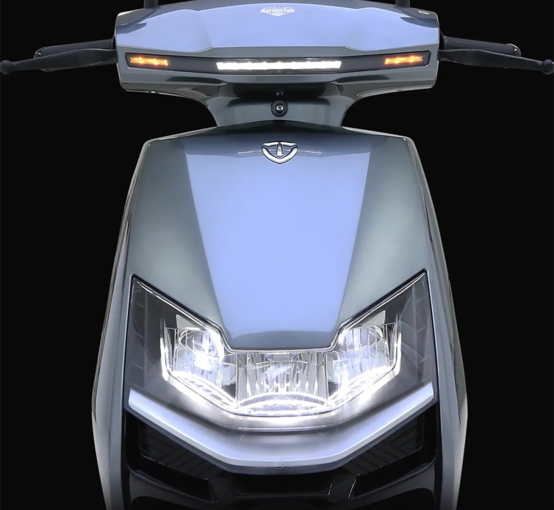 爱玛台铃新款电动车,爱玛新车72伏电池可以用多久