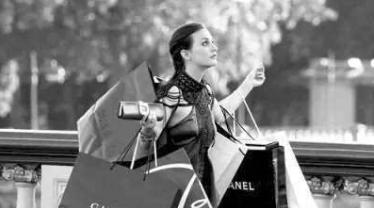 女人可以不差钱，但不可以不花男人的钱