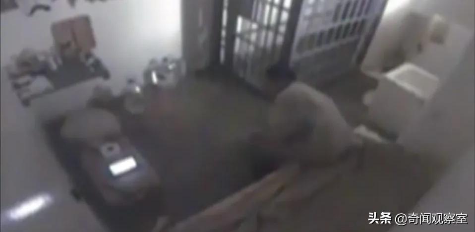 全球十大恶人榜榜首，号称“本拉登第二”，却2次成功越狱